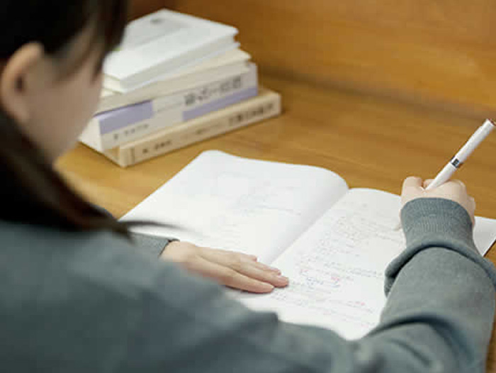 株式会社おおうら事業内容（おとな自習室運営）
